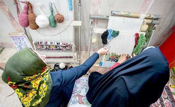 گره بیمه بر کار قالیبافان