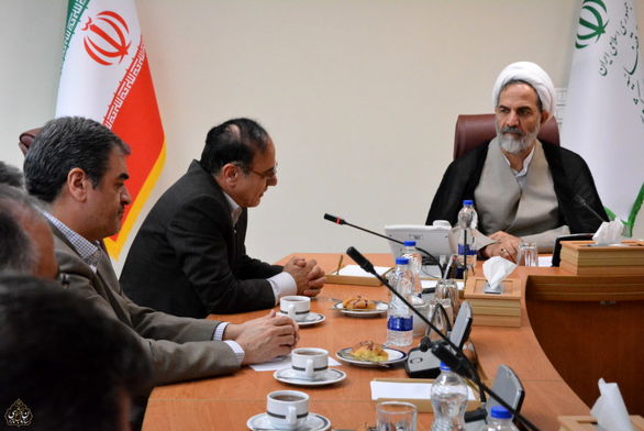 بیمه مرکزی بر شرکتهای بیمهای زیانده نظارت بیشتری داشته باشد