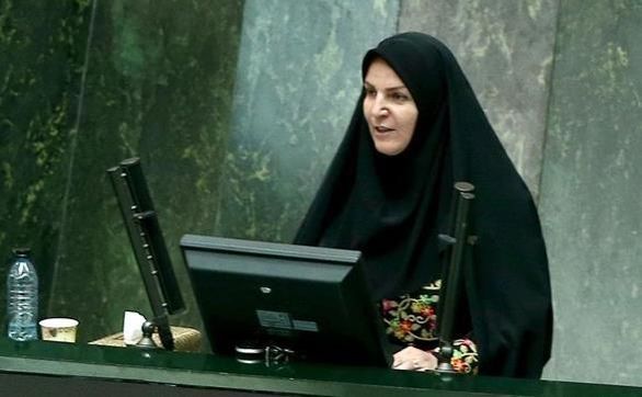 اعطای بن خرید کالا به مردم از ورشکستگی واحدهای تولیدی جلوگیری میکند