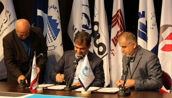 تفاهم نامه همکاری ایمیدرو و سازمان فضایی ایران امضا شد