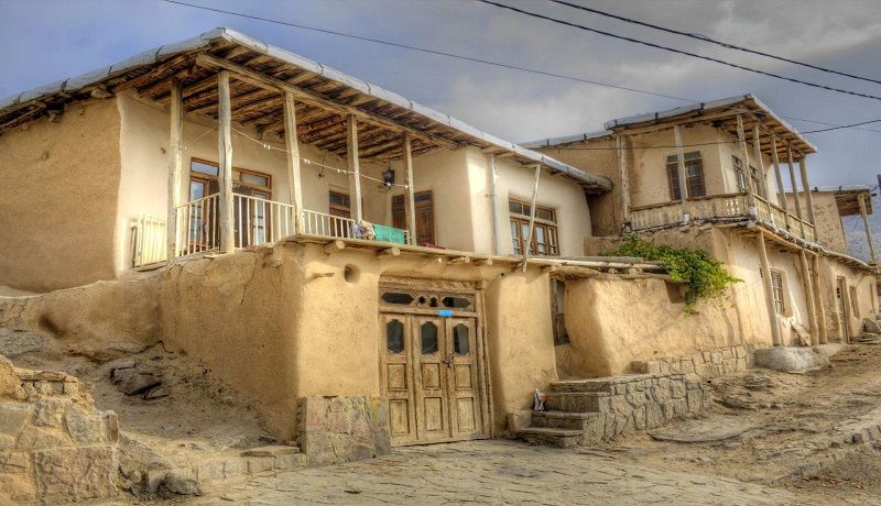 غرامت بیمه منازل روستاییان خسارت دیده جاجرم هنوز پرداخت نشده است