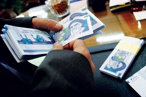 همسان سازی حقوق کارکنان قراردادی و پیمانی در دستور کار دولت
