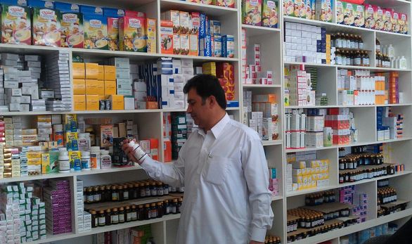 بیمهها به 700 داروخانه در مشهد بدهکارند