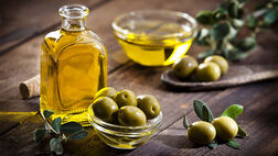 اشتباه نکنید؛ روغن زیتون هم کالری دارد

