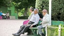معلولان در مصوبه افزایش سن بازنشستگی نادیده انگاشته شده‌اند