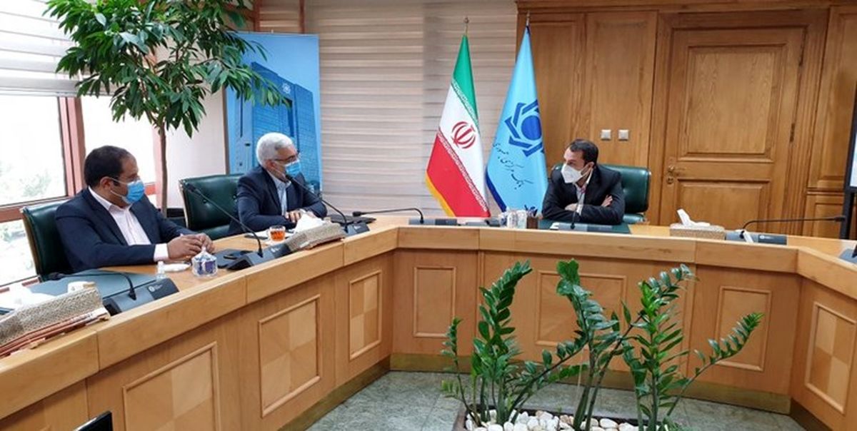 نرخ بهره بین بانکی با سیاست مشخص بانک مرکزی کنترل میشود