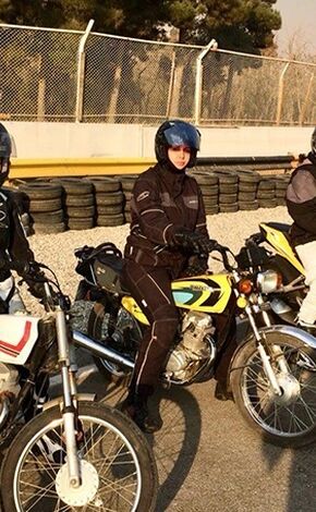 حوادث مربوط به بانوان موتورسوار از مردان کمتر است/ صدور گواهینامه در مراحل پایانی است