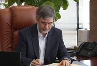 پزشکان بیمه ایران در مسیر خدمت به تشییع‌کنندگان امام شهید
