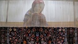 ۹۳ درصد بافندگان فرش دستباف در خراسان جنوبی بیمه نیستند