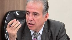 نرخ دلار را دولت تعیین‌ می‌کند؛ نه بازار