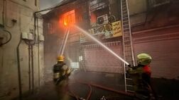 مصدومیت ۵ نفر در حریق اتوبان بعثت
