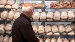 عرضه گوشت مرغ در بازار همچنان زیر نرخ مصوب است