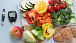 چه میوه‌هایی قند خون را پایین می‌آورند؟