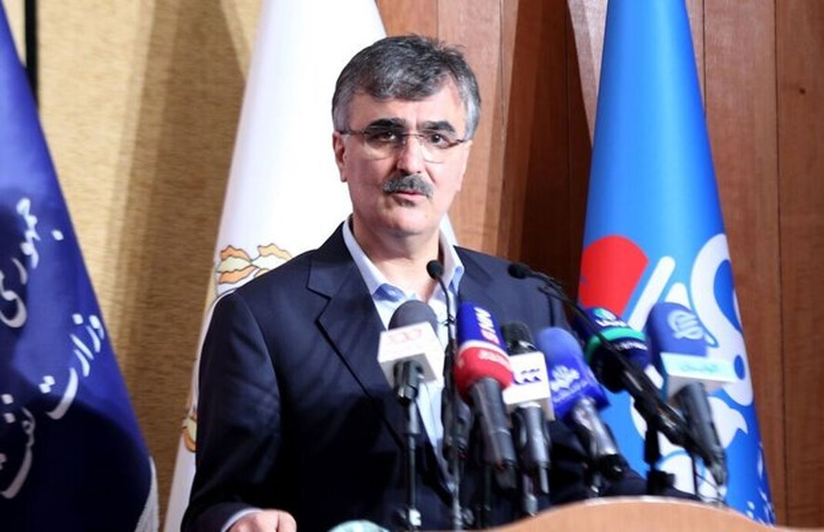 شرکتهای متعلق به بانک ملی در لیست فروش قرار میگیرند