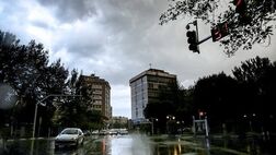 رگبار و رعدوبرق و وقوع گردوخاک در نقاط مختلف کشور
