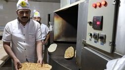 نانوایی‌های سراسر کشور تا زمان وجود مشتری بی‌وقفه فعال هستند