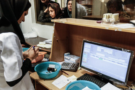 نسخه الکترونیک امسال کامل نمی‌شود