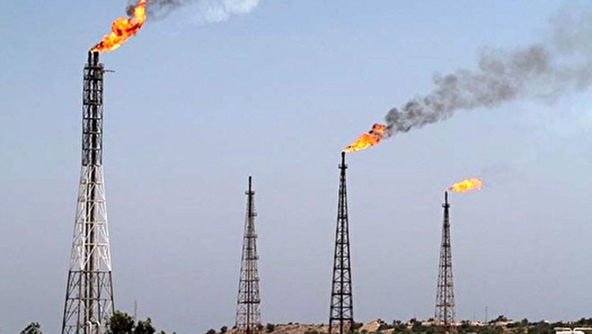 سوختن ۳۰ میلیون متر مکعب گازهای همراه نفت در کشور